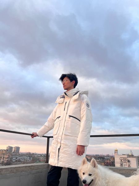 Чоловіча зимова куртка подовжена колір білий р.L 449733 449735 фото