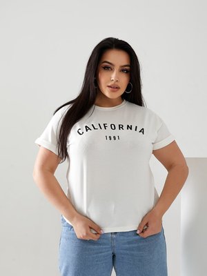 Жіноча футболка California колір молочний р.48/50 432453 432455 фото